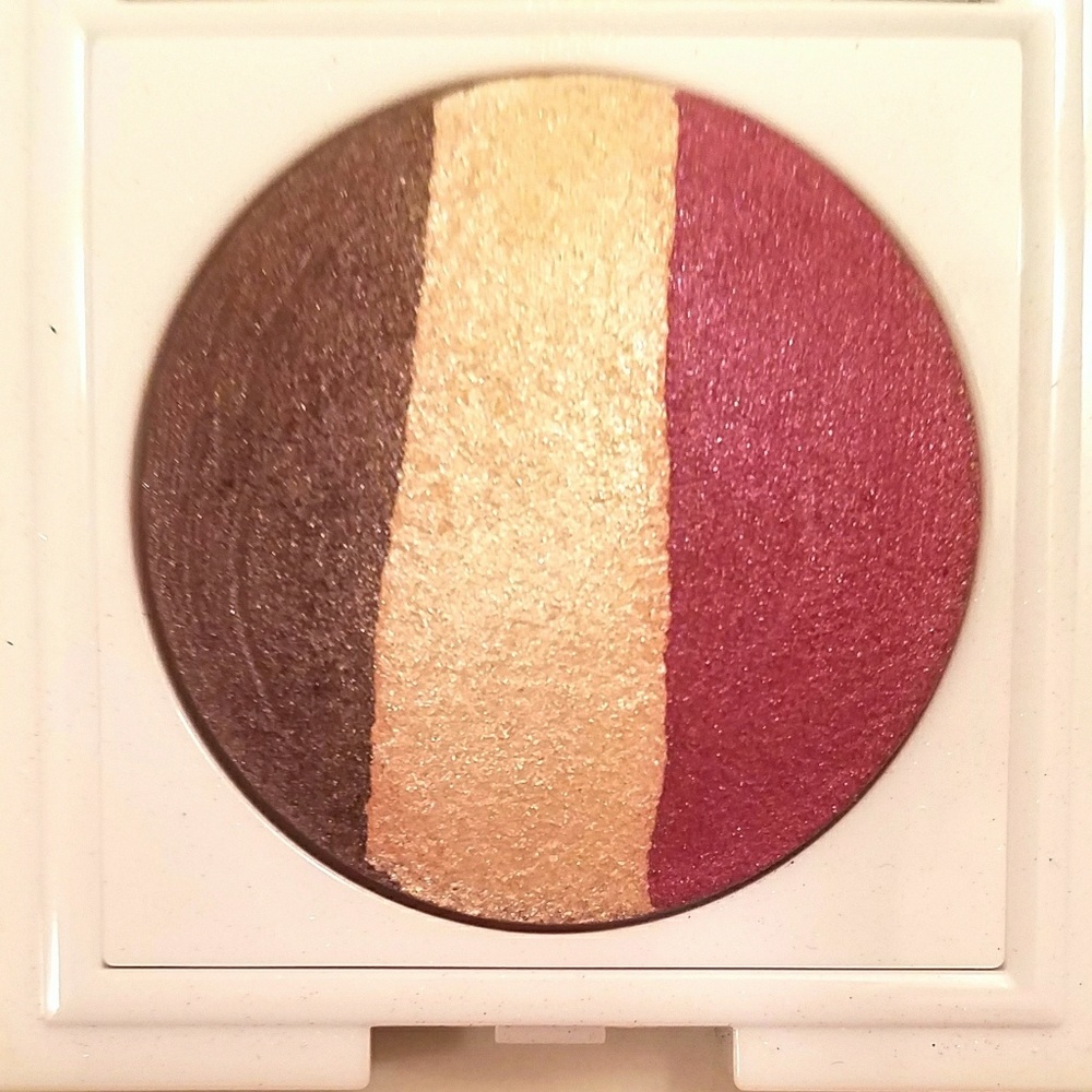 Mary Kay Baked Eye Trio